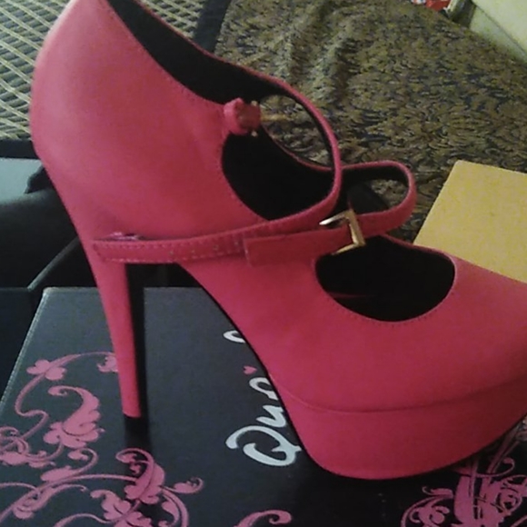 Shoes - Picture 2 of 2